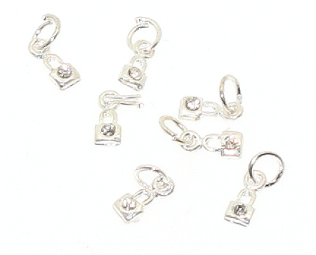 Nagelpiercing -Schloss-