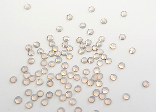White opal SS3 100 Stk.